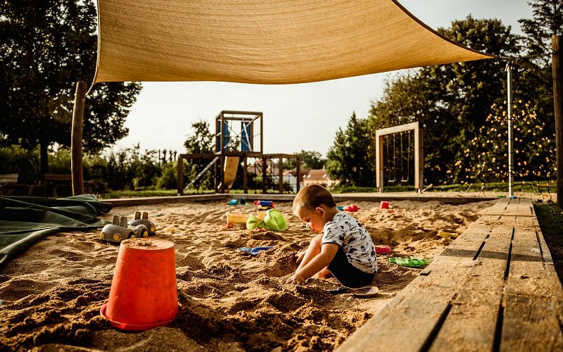 Minigolf Neslovice