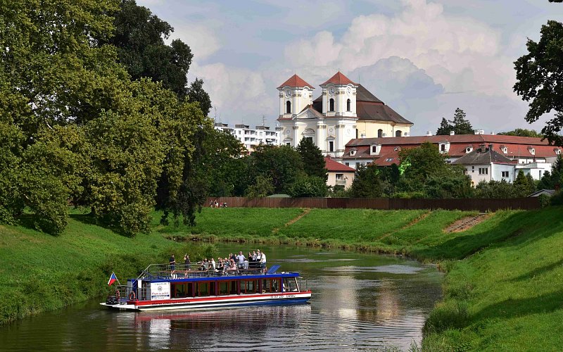 Středeční plavby mezi Veselím a Strážnicí