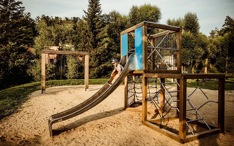 Minigolf Neslovice